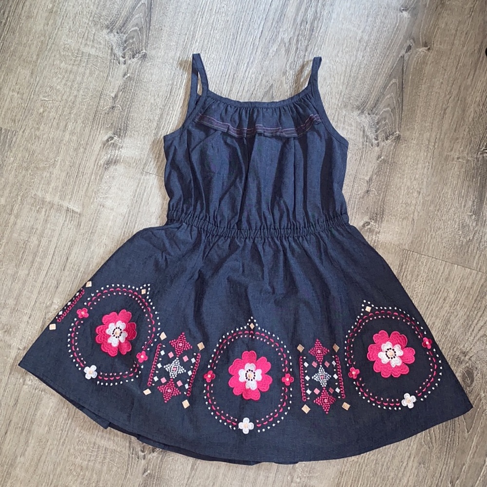 Gymboree Sz 6 Sleeveless Embroidered Dress
